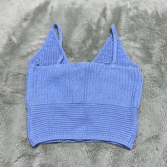 Urban planet Blue knitted crop top size small - Picture 2 of 2